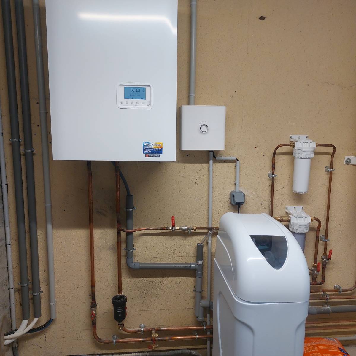 Pompe à Chaleur Teamoa 4 Frisquet : Installation dans une maison individuelle à Anneville-Sur-Scie